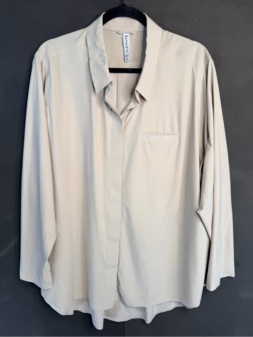 Athleta Urbanite Shirt Top SZ 2X Hi-Low Button Up Workwear Beige